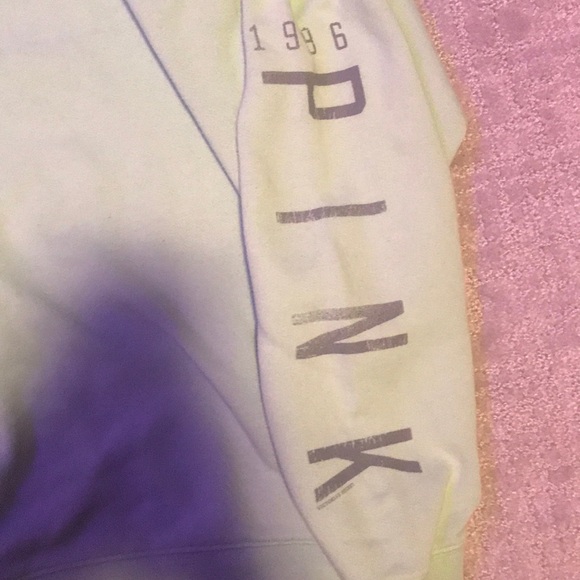 Pink sweatshirt - Picture 2 of 3